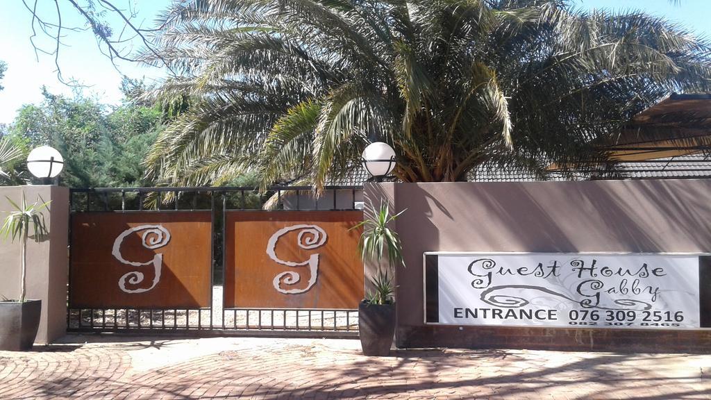 Guest House Gabby Klerksdorp Dış mekan fotoğraf