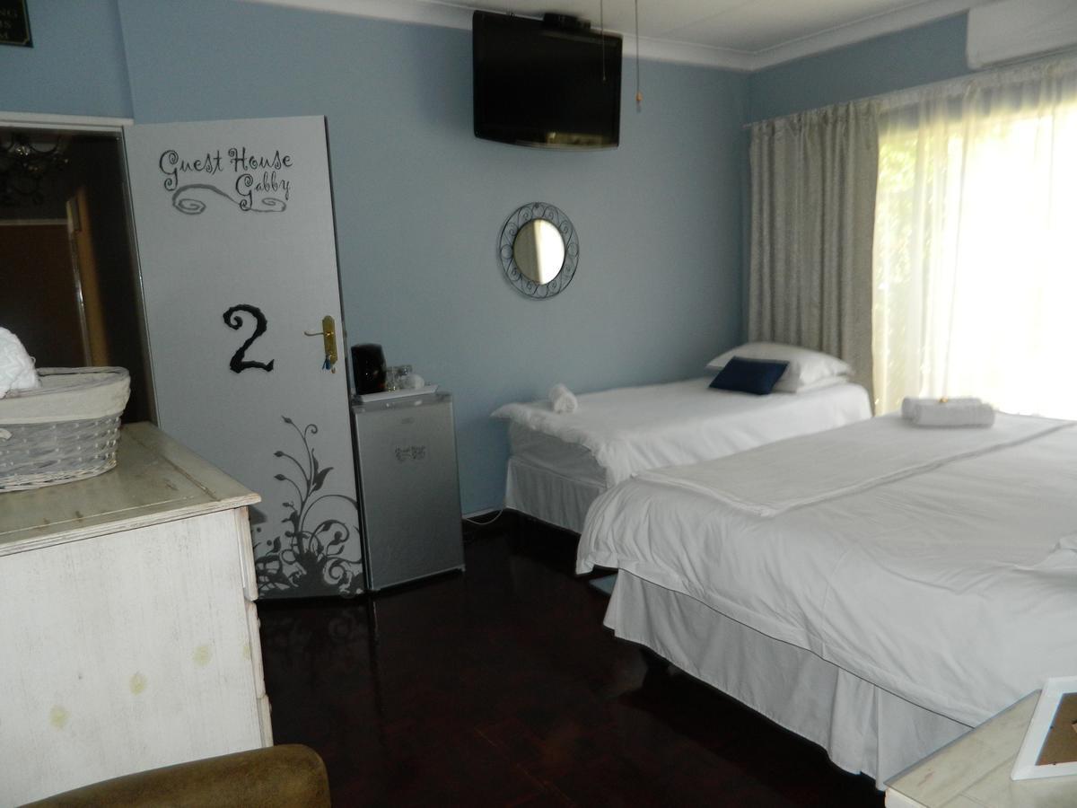Guest House Gabby Klerksdorp Dış mekan fotoğraf