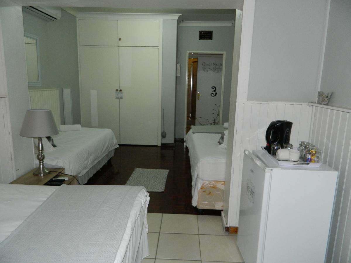 Guest House Gabby Klerksdorp Oda fotoğraf